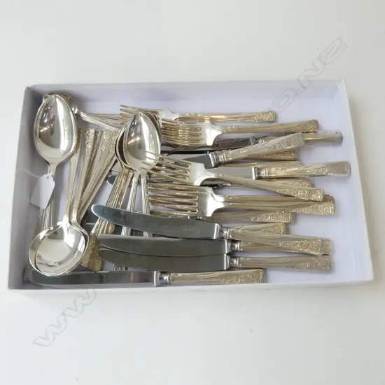 43PC RODD ‘LOTUS’ CUTLERY SET 6 PLACE SETTING + 2 SERVING SPNS (I T/SPN ABSENT)