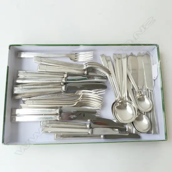 42PC WALKER & HALL CUTLERY SET 6 PLACE SETTING SILVER PLATED