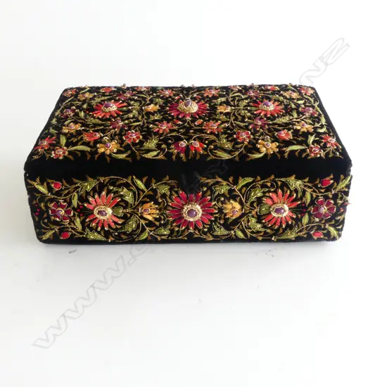 INDIAN ZARDOZI JEWELLERY BOX black velvet embroidered w gold thread, silk & wire. Set w 54 rubies W.205mm