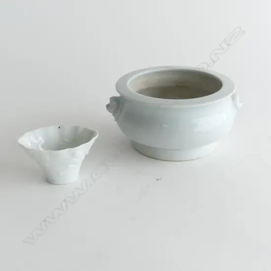 ORIENTAL CERAMIC INCENSE BURNER, PALE CELADON GLAZE 115mm dia  CHIP TO RIM TO CENSOR. DEHUA LIBATION CUP W.70mm