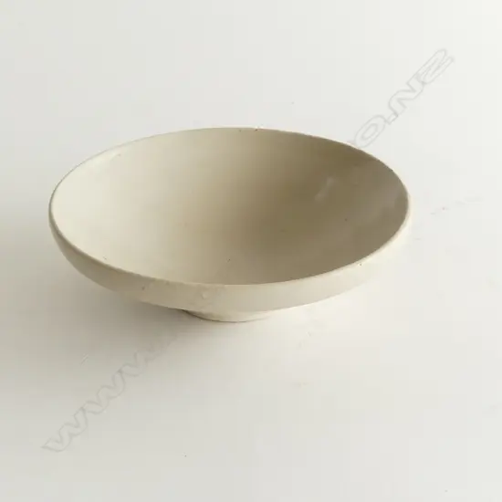 ORIENTAL BOWL, WHITE CELADON GLAZE 125mm dia