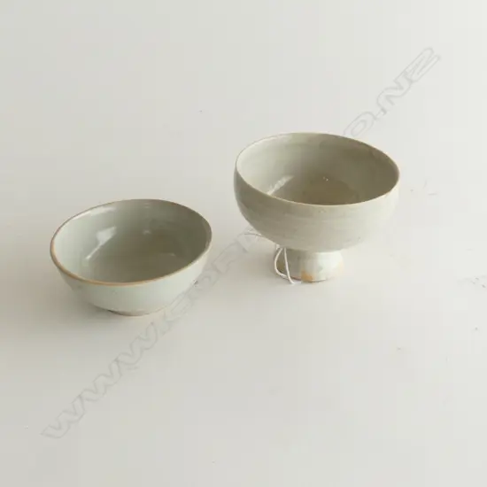 2 ORIENTAL DISHES, stem cup & small bowl 75mm dia