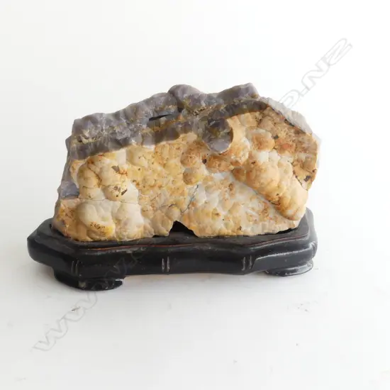 GRAPE AGATE NATURAL PIECE SCHOLARS ROCK in stand ex. Gobi desert. L.180mm