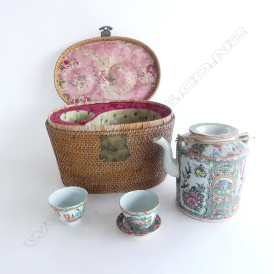 OLD CHINESE FAMILLE ROSE PORCELAIN TEAPOT & PR CUPS in basket
