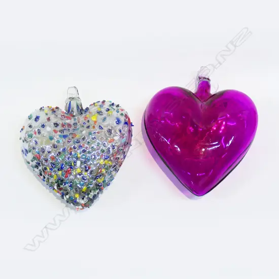 2 HAND BLOWN ART GLASS HEART ORNAMENTS L.220mm