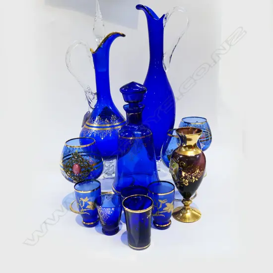 12 PCES BLUE MURANO GLASS INCL. 2 JUGS H.370mm