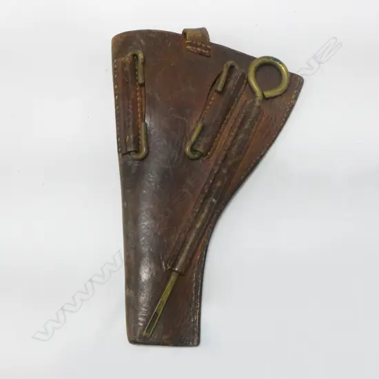 1908 PATTERN BRITISH ARMY LEATHER REVOLVER HOLSTER 1916 with brass cleaning rod & belt fittings L.250mm.