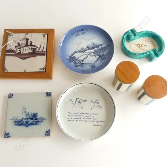 2 DELFT TILES, 2 KELSTON LIDDED CONTAINERS, ITALIAN AIRLINES ASHTRAY, 2 PLATES B&G, R. COPENHAGEN 175mm dia