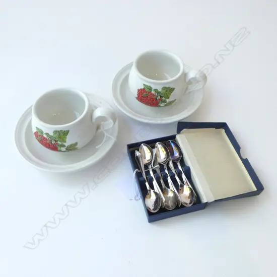 (A) PAIR PORTMEIRION SOUP COUPS AND BOX OF EP COFFEE SPOONS