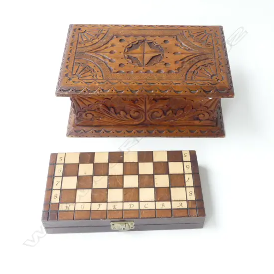 CARVED FOLK ART BOX & FOLDING CHESS SET, 240x150x100MM