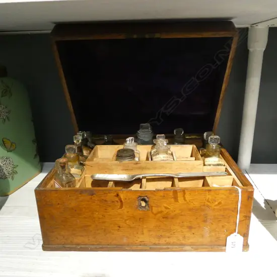 VICTORIAN WOODEN PHARMACEUTICAL  CHEST INCL BOTTLES W.CONTENTS + SCALES
