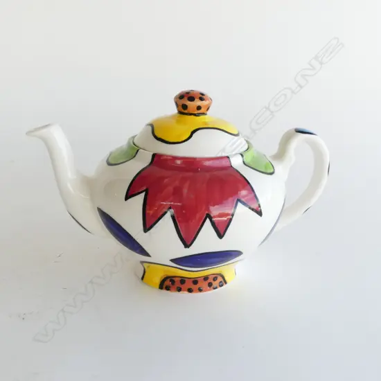 CHRISTINE HARRIS BRIGHTLY GLAZED TEAPOT 