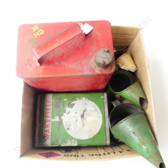 3 IMPERIAL OIL POURERS + 2 PETROL CANS H.320mm