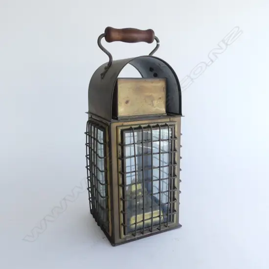 BRASS  OUTDOOR  HAND HELD KERO LAMP  H370MM