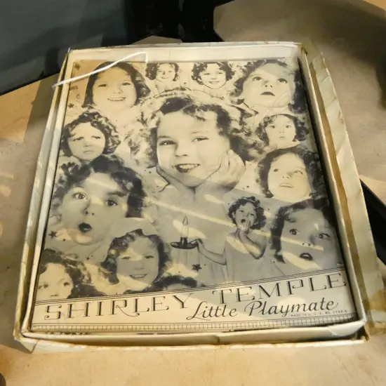 5 SHIRLEY TEMPLE BOOKS w. BOX 