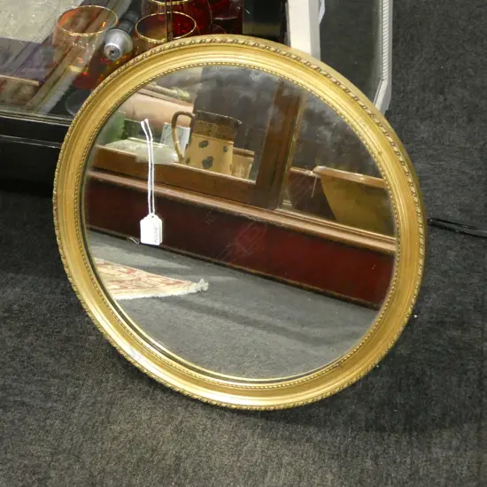 GILT FRAMED MIRROR 460mm dia