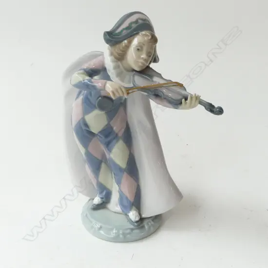 LLADRO #5694 'CIRCUS SERENADE' H.175mm