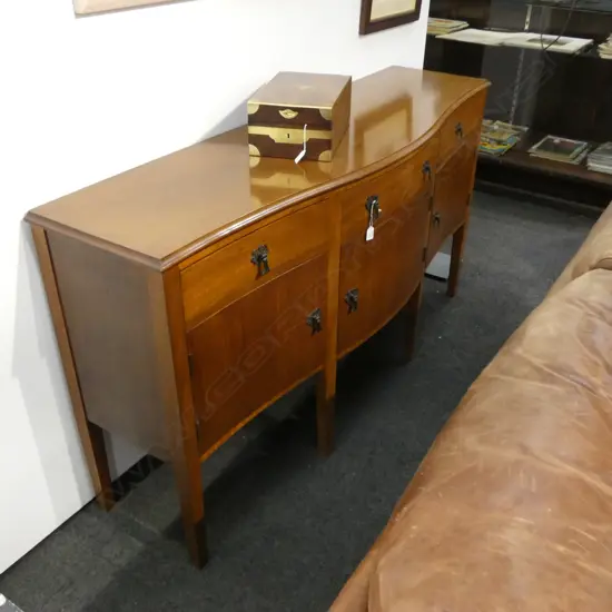 SERPENTINE SIDEBOARD 1640x460x870mm