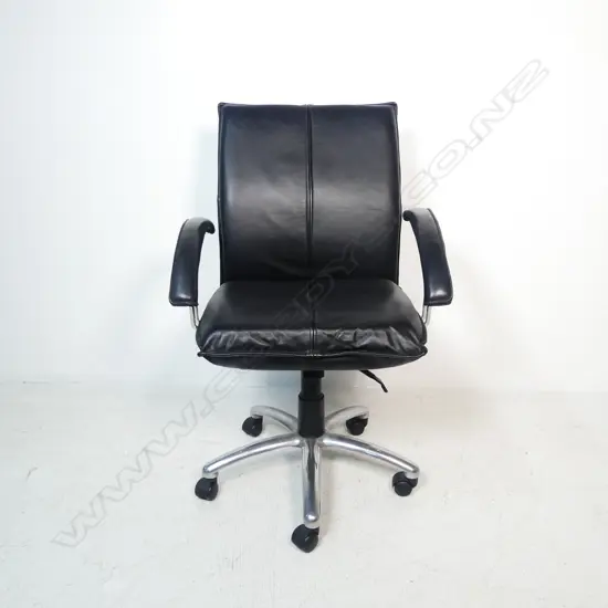 BLACK LEATHER LOOK OFFICE CHAIR (HEAVY)