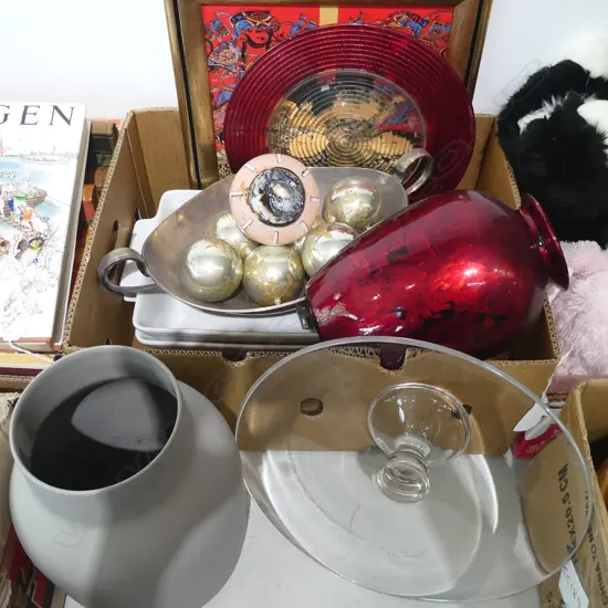 DECORATIVE VASES ETC