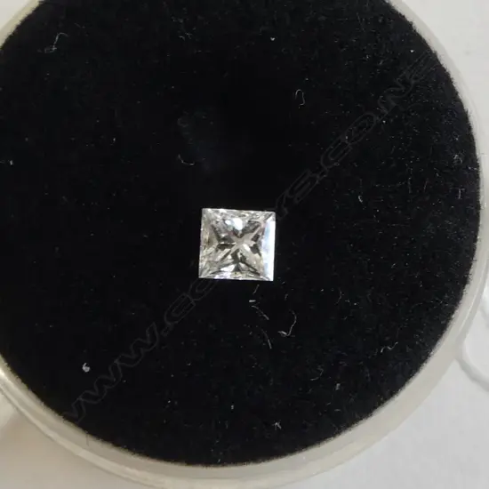 0.25CT UNSET PRINCESS CUT DIAMOND