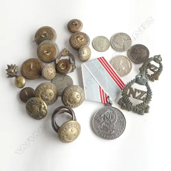 BAG ASST MILIARY BADGES + BUTTONS + RUSSIAN MEDAL + COINS