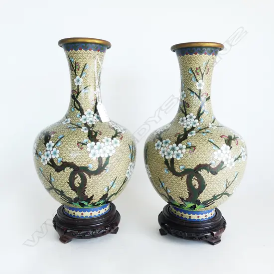 PR CLOISONNE VASES H.305mm ON STANDS (one small dent on back of one)