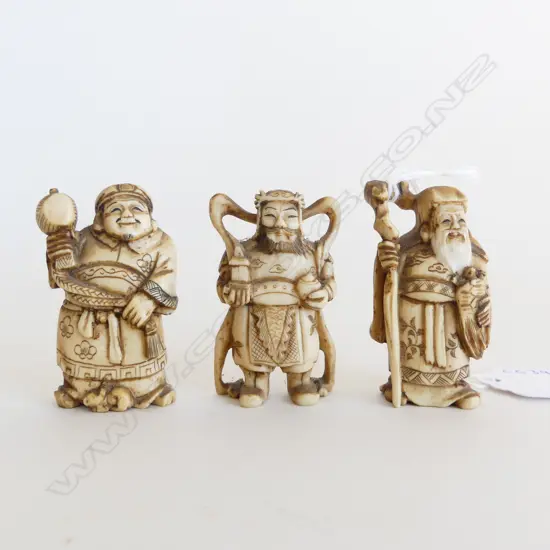 3 SMALL JAPANESE IVORY CARVED FIGURES H50MM