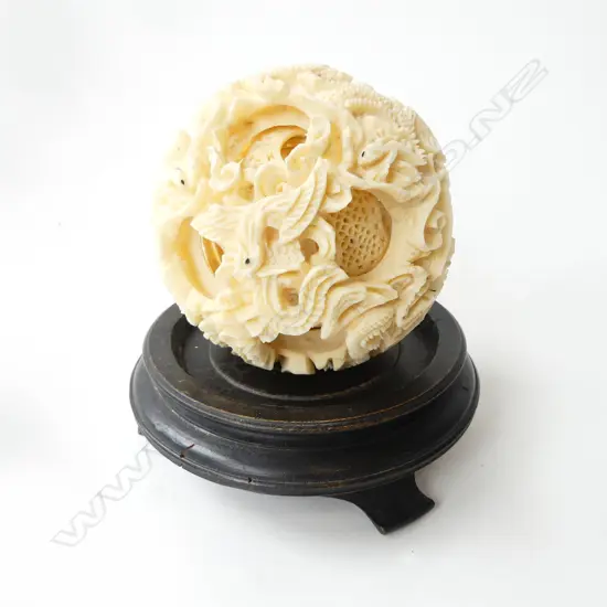 RESIN PUZZLE BALL 95mm dia ON STAND