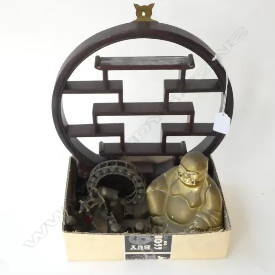 SMALL TRAY BRONZE FIGURES BRASS BUDDHA & WOOD NETSUKE DISPLAY RACK H300MM