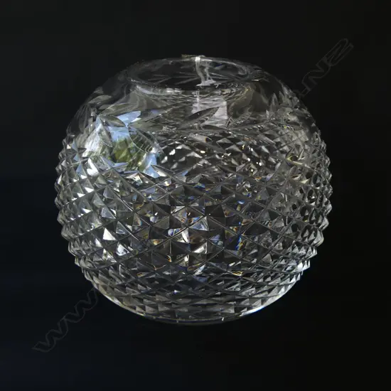 VINTAGE WATERFORD CRYSTAL GLOBE VASE ‘GLANDORE’ ETCHED STAMP, H.140MM D.140MM