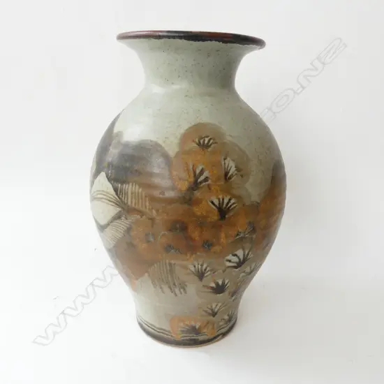 ROYCE MCGLASHIN FLOOR VASE; GLAZED LANDSCAPE MOTIF, H.370mm