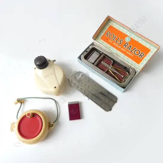 BOXED ROLLS RAZOR w. BLADE & 2 OTHERS