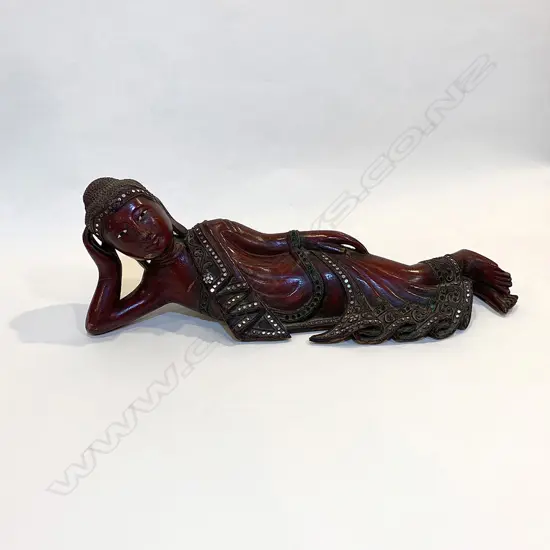 LACQUERED CARVED WOODEN ORIENTAL RECLINING FIGURE L.435mm