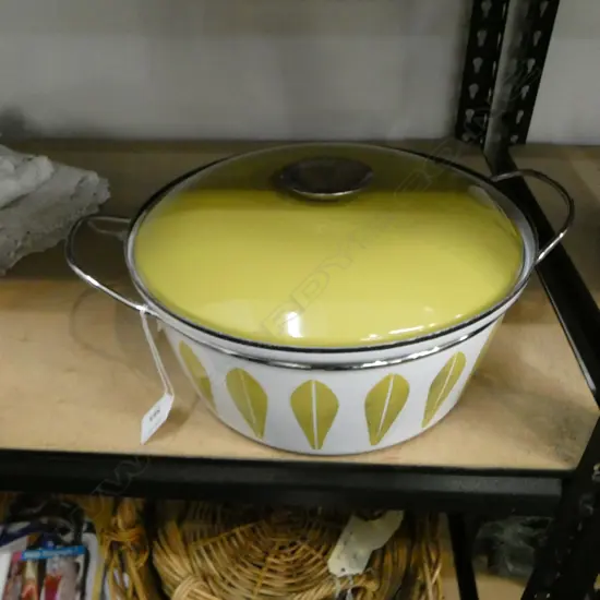 CATHERINE HOLM ENAMELED CASSEROLE, MADE IN NORWAY 270mm dia