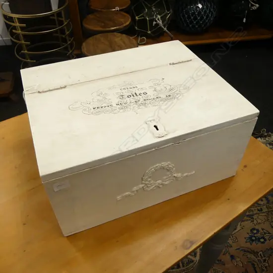 WHITE PAINTED WOODEN BOX w. 3/4 LID (NO KEY) 380x310x180mm