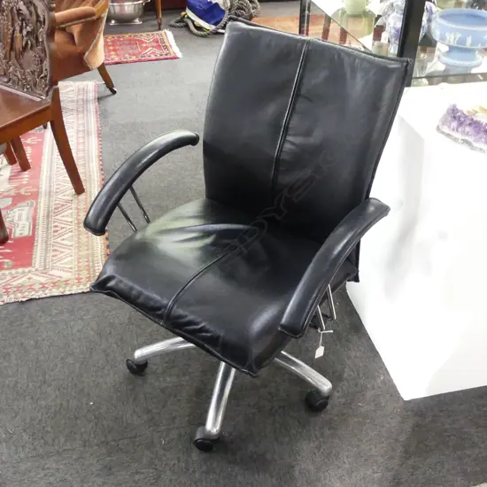 BLACK LEATHER LOOK OFFICE CHAIR (HEAVY)