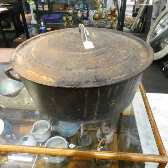 LG VINTAGE FALKIRK CAST IRON CAMP OVEN & GRIDDLE 410mm dia