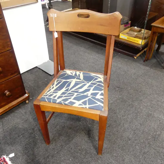 VINTAGE DINING CHAIR 