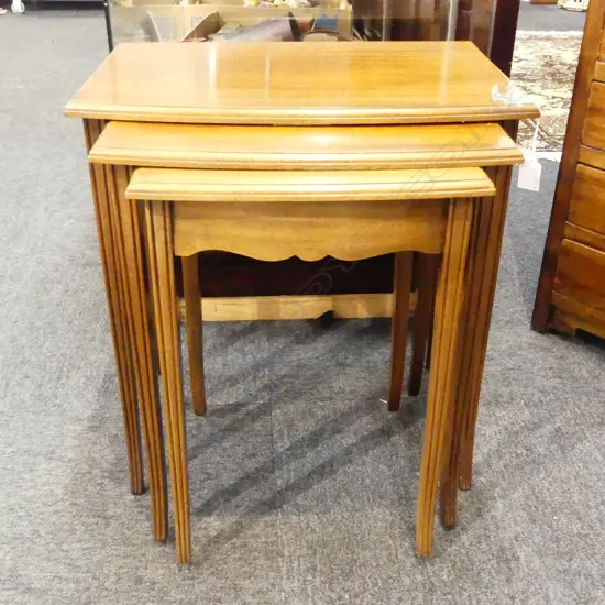3 MAHOGANY NESTING TABLES W.485mm