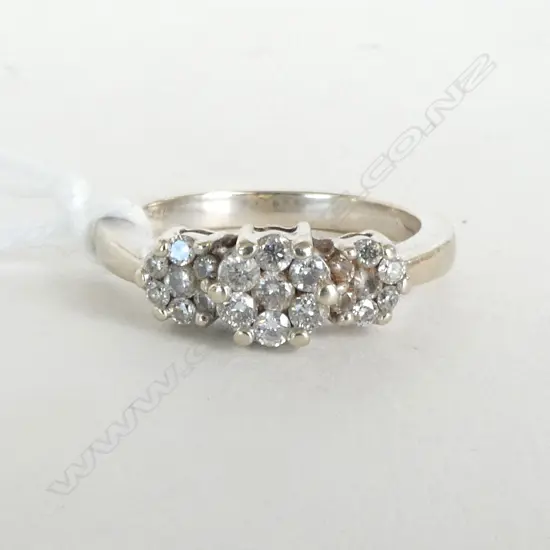 14ct W/GOLD TRIPLE DIAMOND CLUSTER RING, d=0.75ct, 4.5gm SIZE N