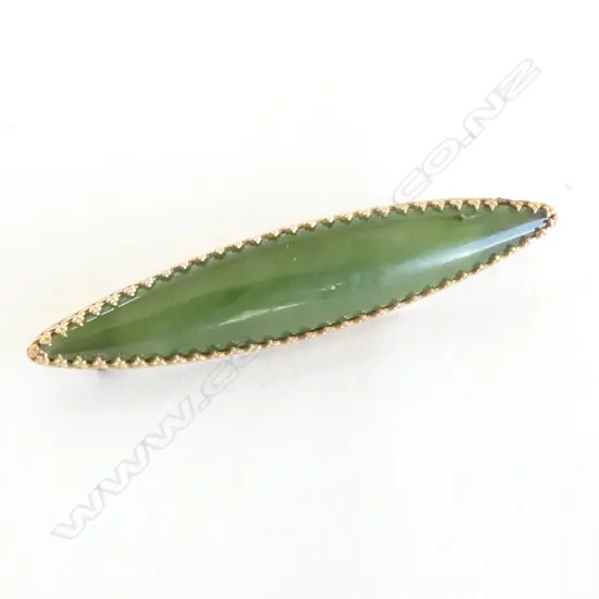 VINTAGE 9CT GOLD AND POUNAMU BROOCH