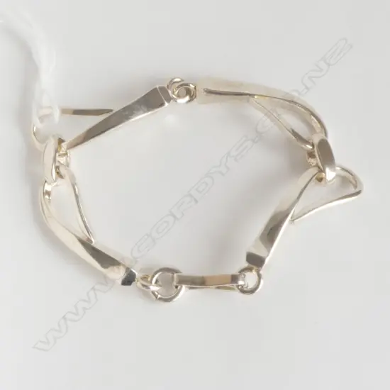 STG SILVER HORSE SHOE NAIL BRACELET; 39 grams