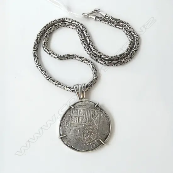 HEAVY SILVER NECKLACE w. COIN PENDANT, 77gm (CD11798)