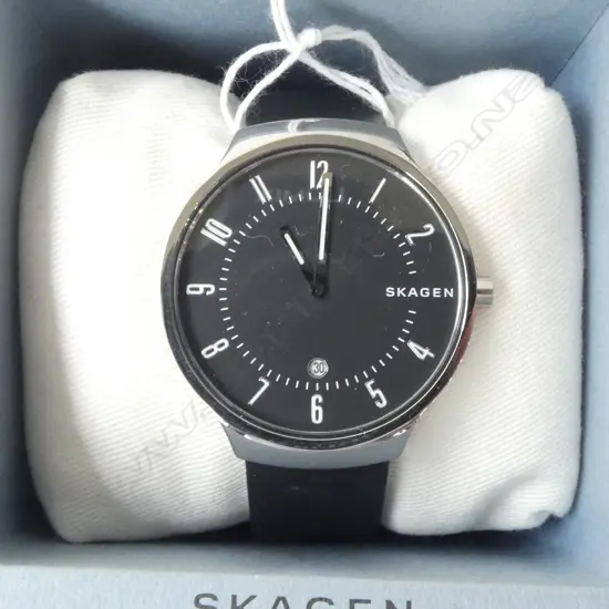 SKAGEN QUARTZ WRISTWATCH, BLK & CHROME, NEW OLD STOCK