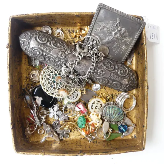 ASST. JEWELLERY INCL. SOME STG (BROOCH 60x60mm 27grms) + 9CT CAMEO EARRING