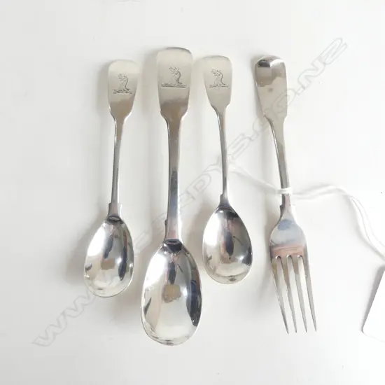 3 GEORGIAN SILVER TEASPOONS & 1 DESSERT FORK, DUBLIN, 43gm (CD7785)