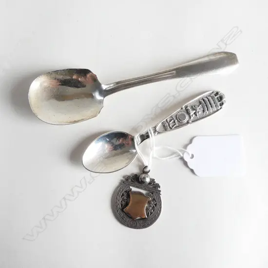 2 NZ S/SILVER SPOONS & NZ S/SILVER MEDAL 46GMS