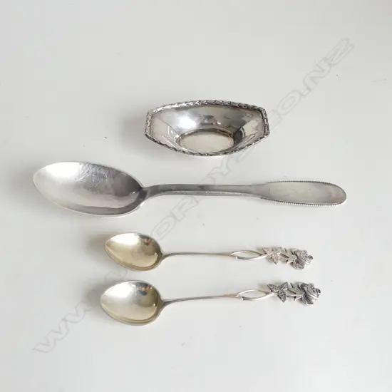 4 PCS CONT SILVER DINNER SPOON CONDIMENT & 2 COFFEE SPOONS 81GMS