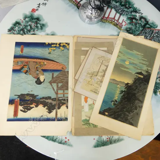 FOLDER OF OLD JAPANESE WOODBLOCK PRINTS